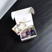 78 Grados Deluxe – Caja con 3 mini botellas de Ginebras Surtidas – Regalos con mini botellas de licores – Regalos corporativos.