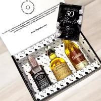 78 Grados Deluxe – Caja con mini botellas de whisky surtidos – 3 Referencias de miniaturas de licor: Jack daniels, Monkey Shoulder y Glenfiddich 15 años – Caja Referencia 17 – Regalos con mini botellas de licores – Regalos corporativos.