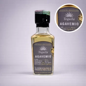 Mini Botella de Tequila Agavemio Añejo 50mL - Miniatura Original - Mini botella de tequila collecionable - 78 Grados Deluxe