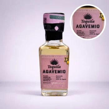 Mini Botella de Tequila Agavemio Reposado 50mL - Miniatura Original - Mini botella de tequila collecionable - 78 Grados Deluxe
