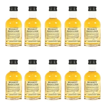 Mini botellas de Whisky Monkey Shoulder al por mayor - Pack de 6 y 10 unidades.  50 (mL / cu). NO INCLUYE CAJA NI EMPAQUE. Whisky Monkey Shoulder en versión Mini Botella de 50 (mL). Monkey Shoulder incorpora los sabores distintivos de tres regiones productoras de whisky de Speyside. Se seleccionan los mejores whiskies de malta y se les permite madurar en barricas ex-bourbon de alta calidad. Una vez que alcanzan la madurez deseada, se mezclan cuidadosamente un total de 27 barricas diferentes para crear el lote perfecto de Monkey Shoulder. Después de un período adicional de envejecimiento y solo cuando el maestro mezclador está completamente satisfecho, se procede a embotellar el whisky para su disfrute.