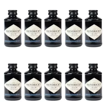 Mini botellas de Ginebra Hendricks al por mayor. Packs de 6, 12, 24 y 50 unidades de (50 mL / cu). Licor estampillado de botellitas al mayoreo. Mini licores al por mayor en Colombia. Todos nuestros licores en formato miniatura son producidos por cada casa licorera y están respaldados por la estampilla nacional, lo que certifica su autenticidad, seguridad, regulación y control, garantizando así su idoneidad para el consumo, distribución y venta. Todas las mini botellas son 100% originales y aptas para el consumo.