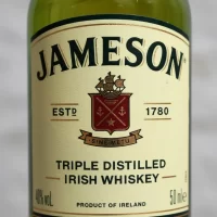 Mini Botella de Whisky Jameson 50mL