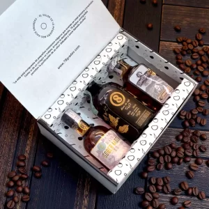 Regalos para el día del padre con licor - Descubre Trilogía Oscura, un estuche premium con tequila, ron y licor de café. Un regalo elegante y diferente para amantes de sabores intensos - 78 Grados Deluxe