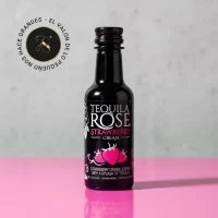 Mini Botella de Tequila Rose Strawberry de 50 (mL) IMPORTADA- Botellita de licor en miniatura – Minibotella de Tequila Rose – Licor Original – 78 Grados