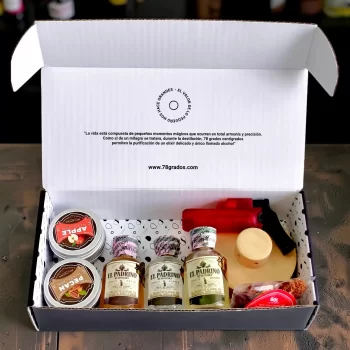 Kit premium para ahumar tequila con El Padrino Blanco, Reposado y Añejo. Incluye ahumador, soplete, astillas aromáticas, frutas deshidratadas y estuche personalizable.